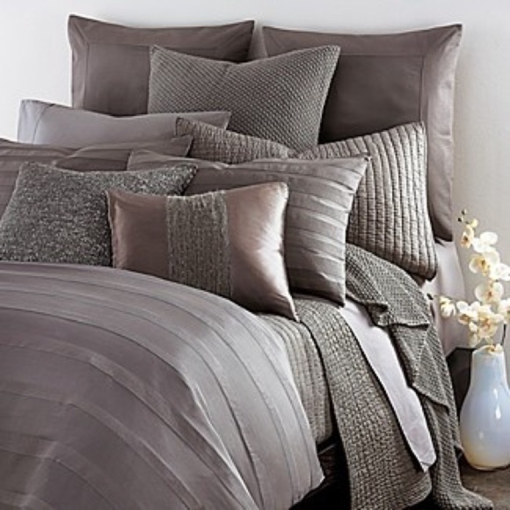 NWT DONNA KARAN ESSENTIALS Silk Pewter Colored King Duvet and 2 King Shams
